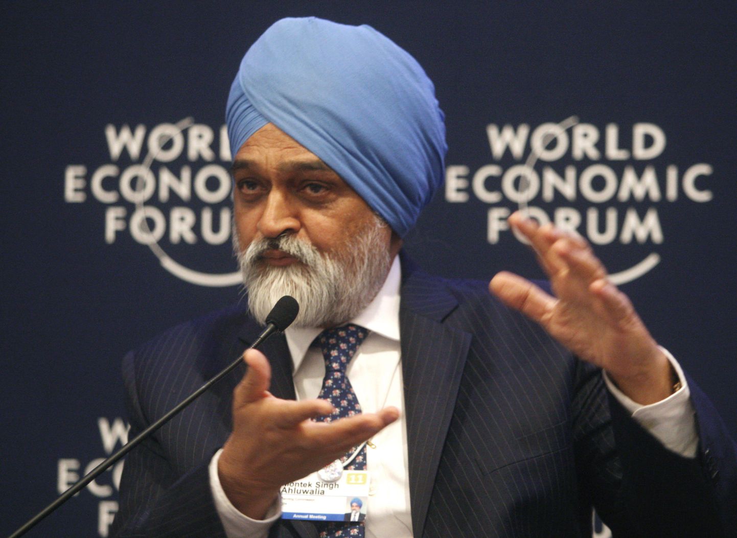 Planeerimiskomisjoni aseesimees Montek Singh Ahluwalia Indiast Davosis majandusfoorumil esinemas.