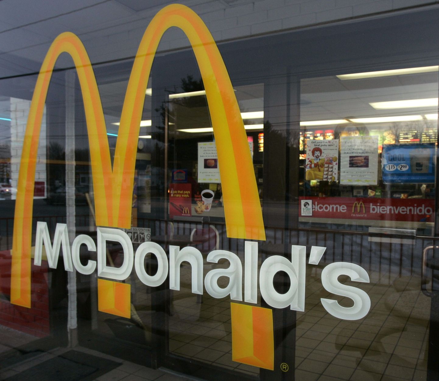 McDonalds`i kiirsöögikoht. Foto on illustreeriv