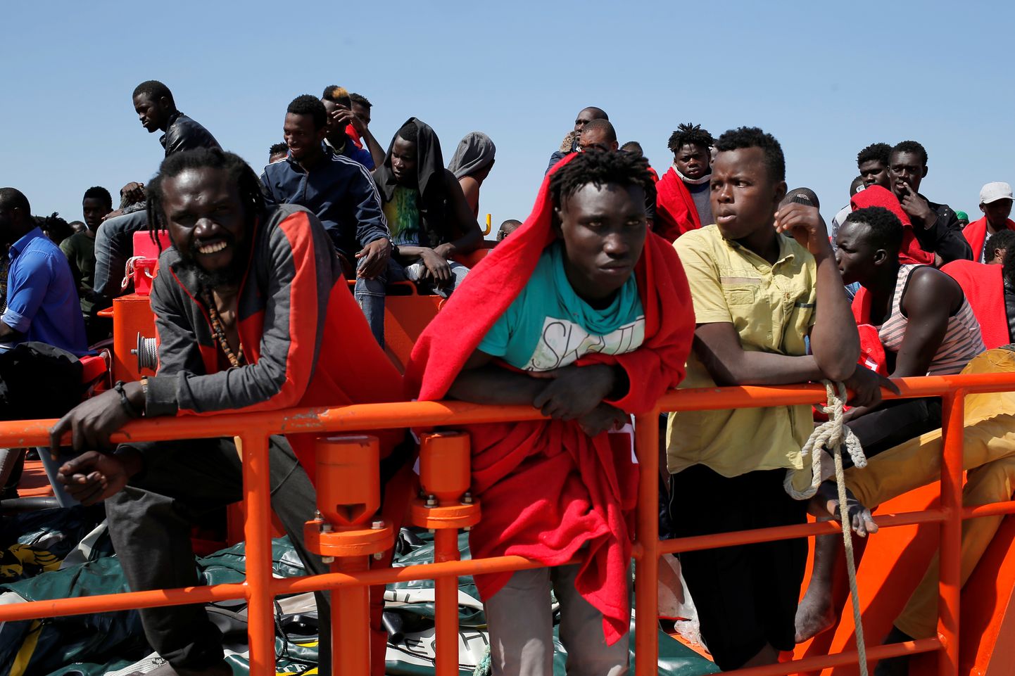 Migrandid saabumas abilaeval Lõuna-Hispaanias asuvasse Algecirase sadamasse.
