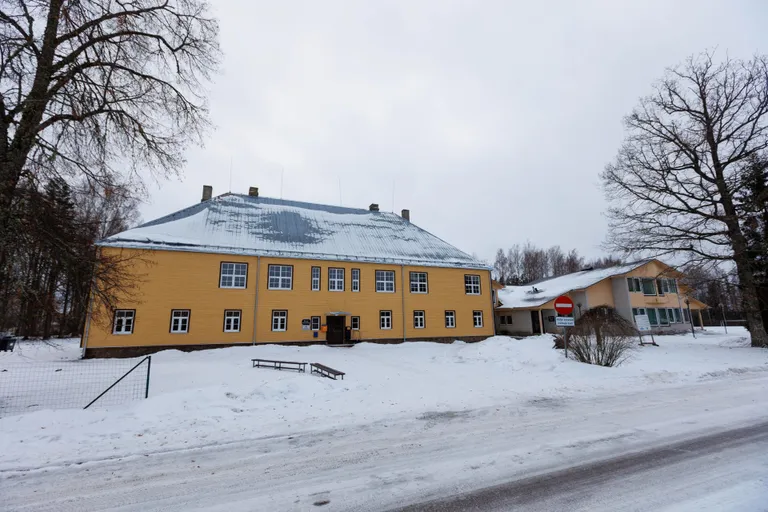 Mõniste kooli tegevus iseseisva haridusasutusena lõpetati tänavu Rõuge koolireformi käigus ja praegu on see Rõuge kooli Mõniste õppekoht.