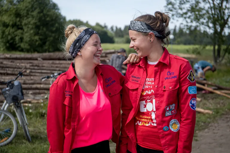 Mikumardi maleva rühmajuhid, vasakult Maria Lindpere ja Liis Gross.