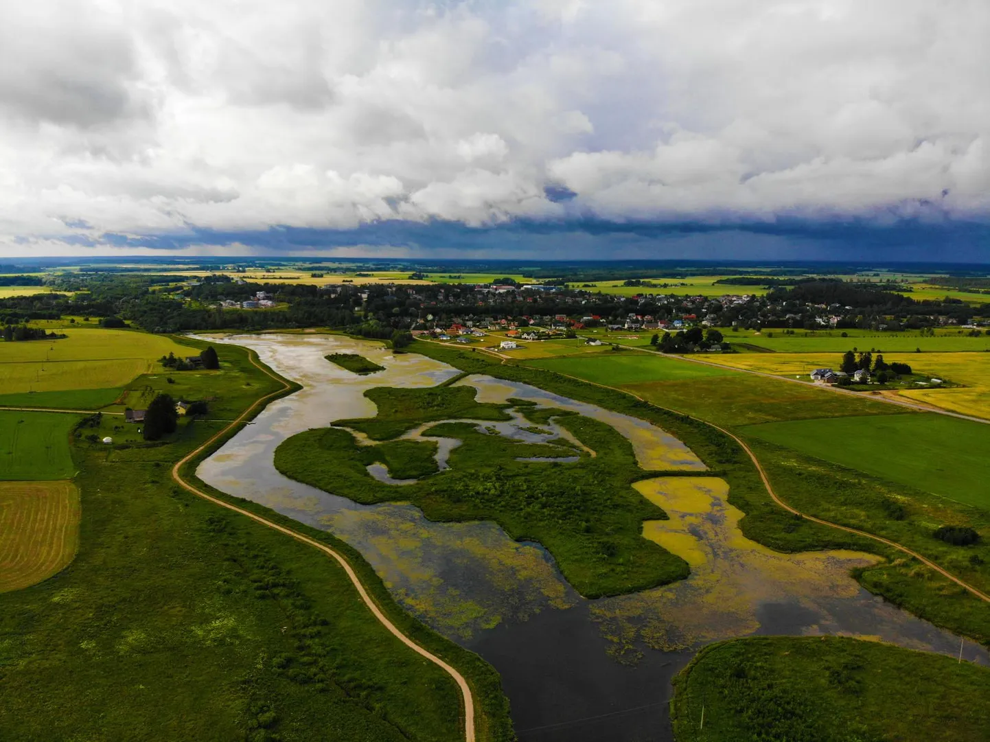 Kadrina paisjärv.