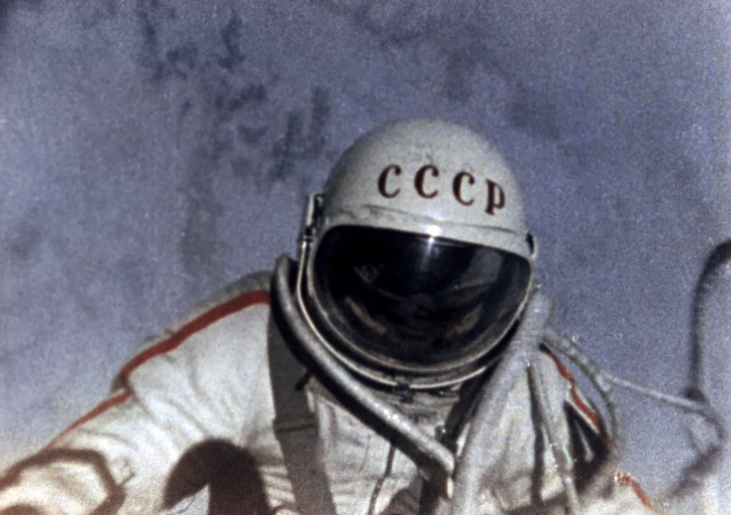 Aleksei Leonov kosmosekõnnil