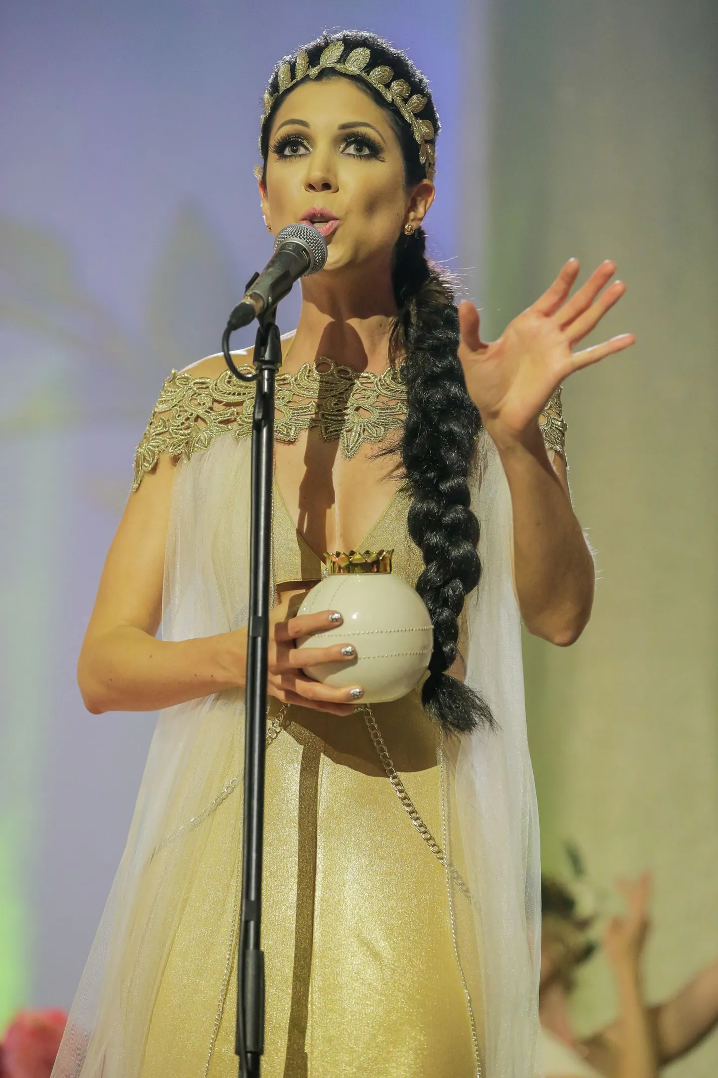 Kroonika Meelelahutusauhinnad 2016.
Kroonika Lemmik: Laura Põldvere