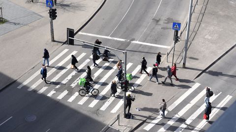 Premjere: Izdienas pensiju nosacījumus izpildījušie nezaudēs tiesības pēc sistēmas reformas