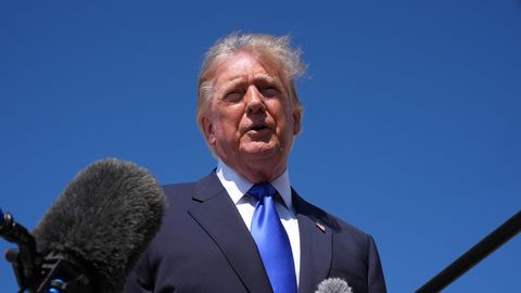 Trump kiitis taas suurepärast telefonikõnet Putiniga