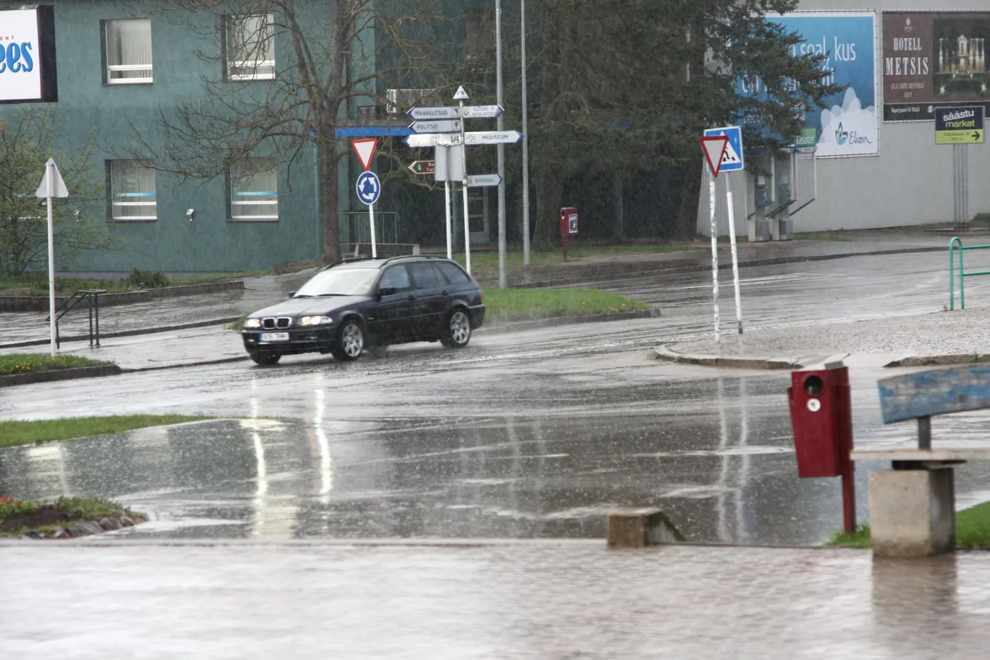 Ilmateenistuse prognoosi järgi on laupäev tulemas vihmasajuga.