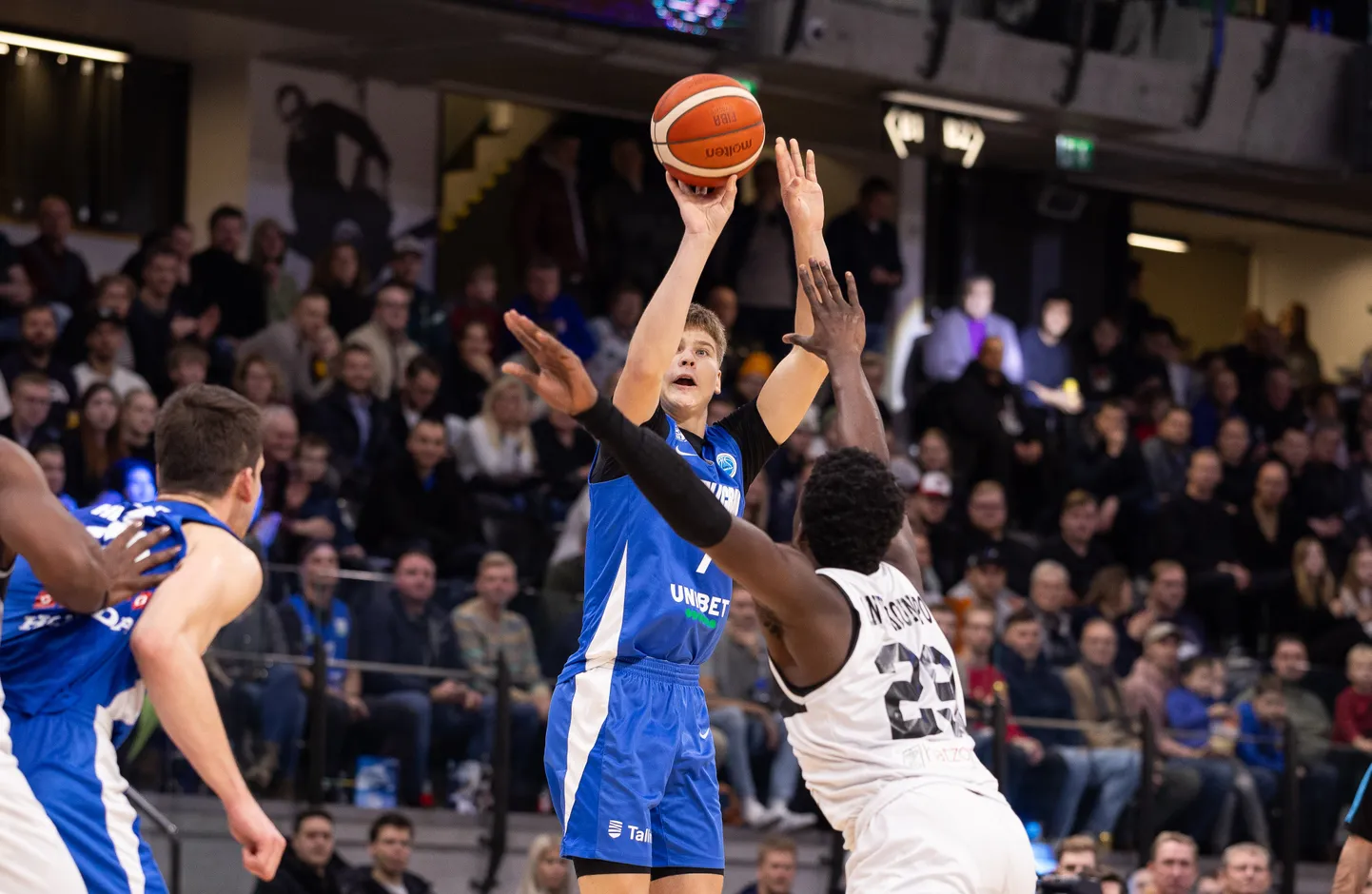 Stefan Vaaks (palliga) tõusis Kalev/Cramo üheks paremaks.