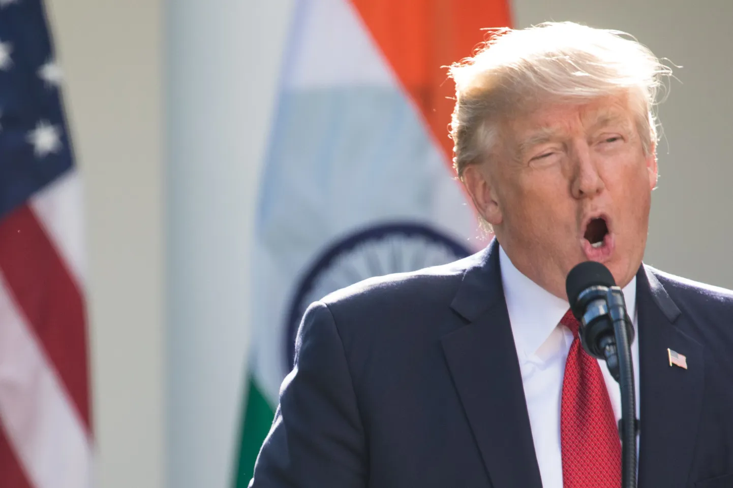 USA presidendi usaldusreitingud on katastroofiliselt kukkunud.