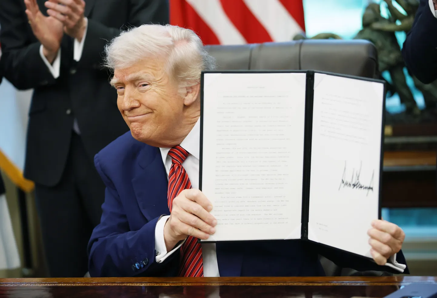 USA president Donald Trump allkirjastas kokku viis presidendi korraldust, mille eesmärk on leevendada piiranguid ja laiendada tuumaenergiatööstust.