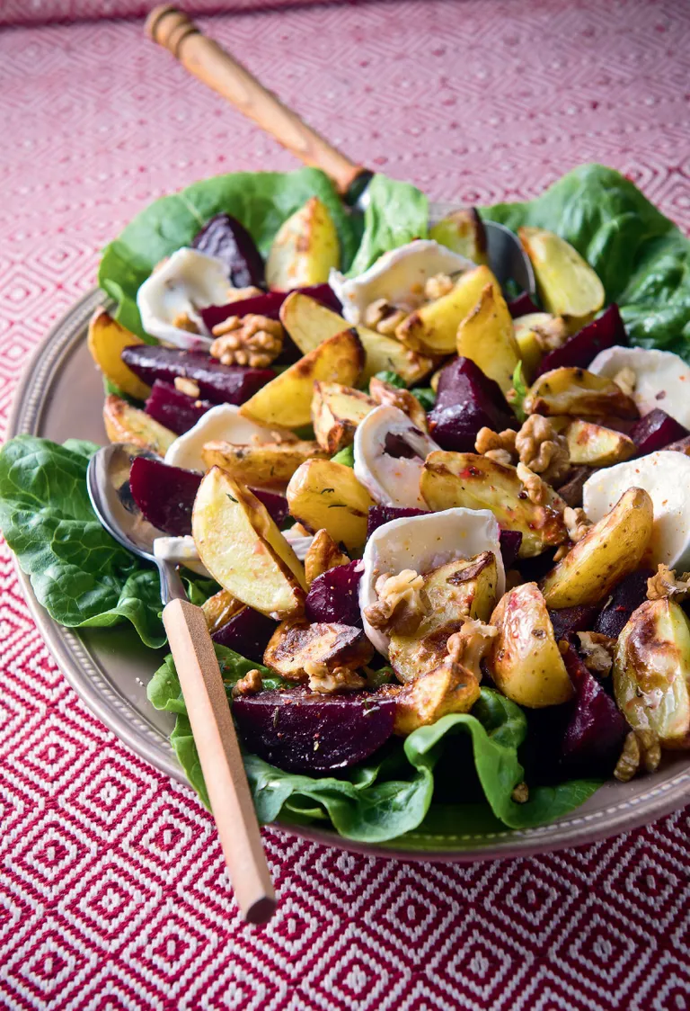 Soe peedi-kartulisalat kitsejuustuga.