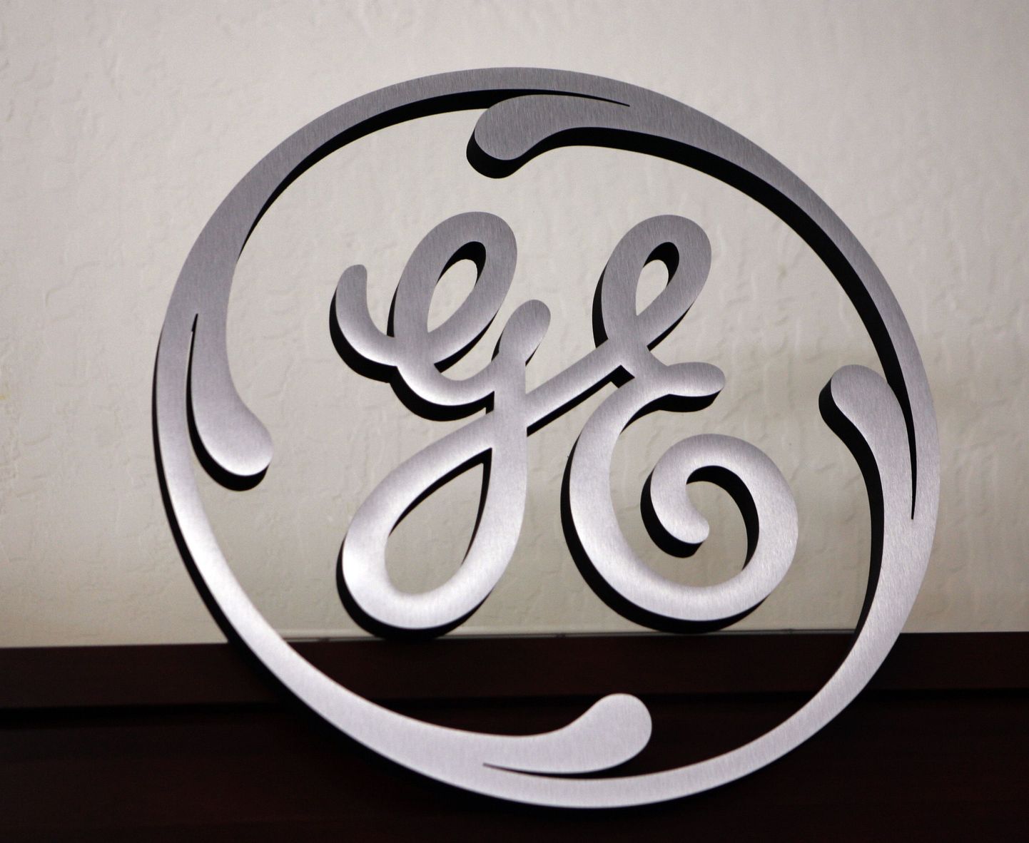 General Electricu logo.