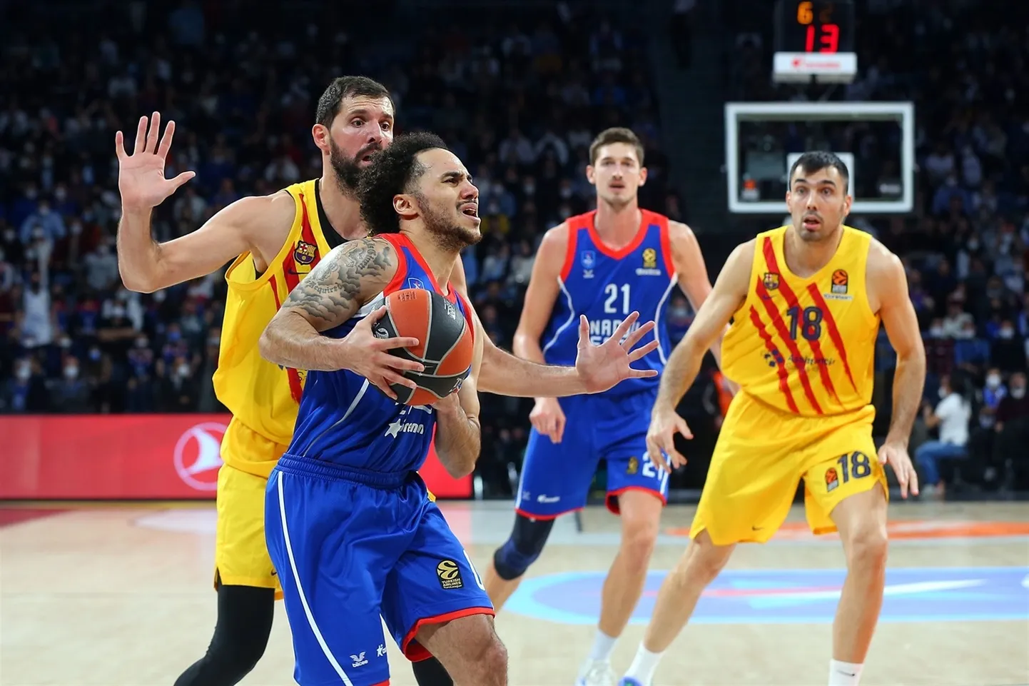 Shane Larkin palliga.