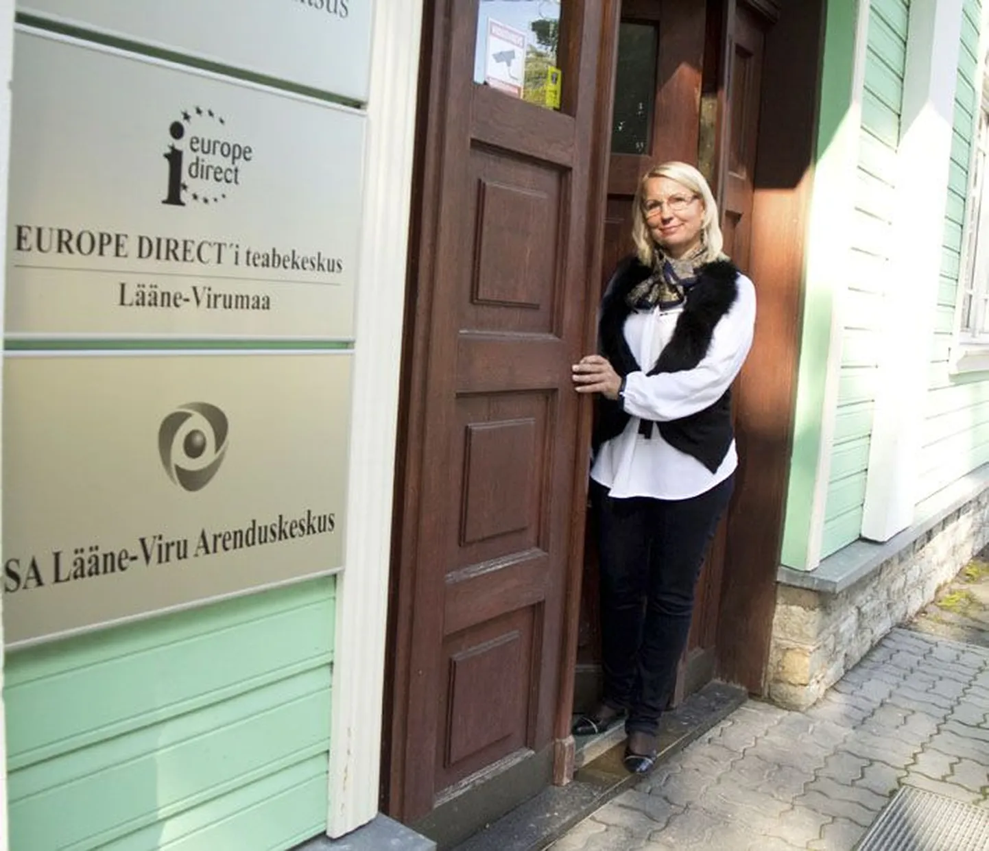 Lääne-Viru arenduskeskuse juhataja ja ettevõtluskonsultant Tea Treufeldt ootab nõustamisele.