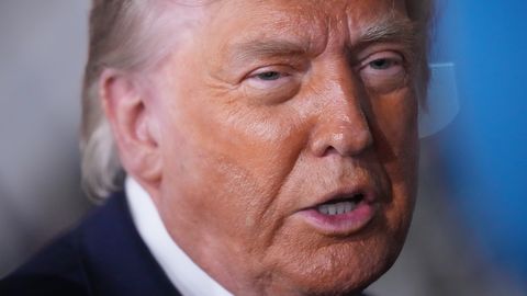 VIDEO ⟩ «Mulle aitab, lõpetame ära!» Donald Trump 
