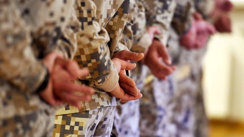 Rinkēvičs vairākām militārpersonām piešķīris augstāku dienesta pakāpi