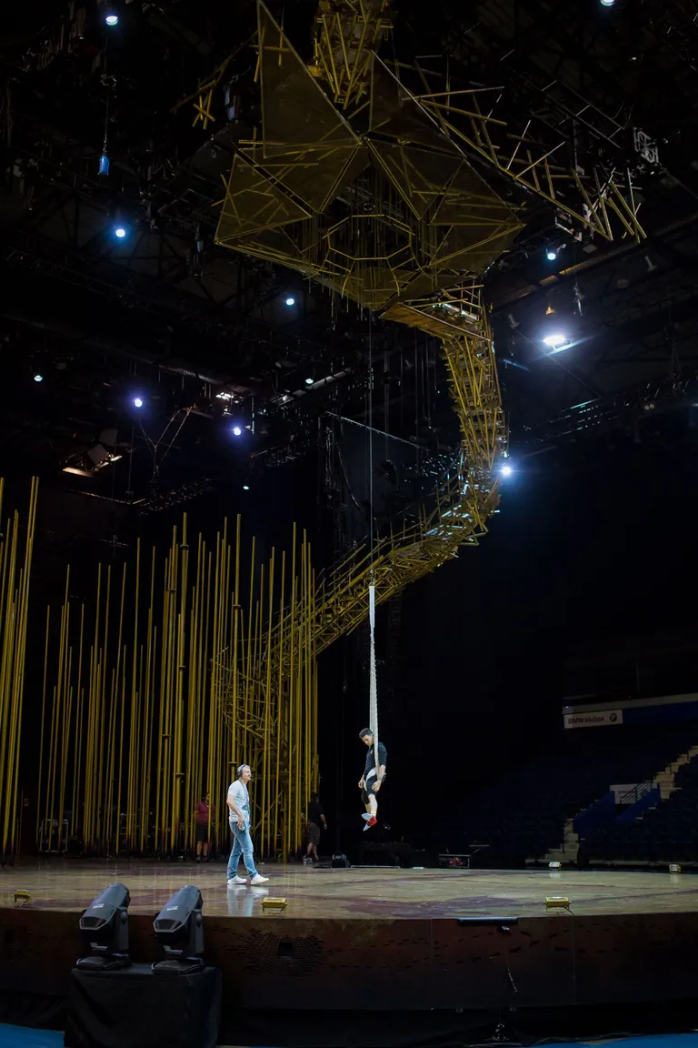 Репетиция Varekai: декорации волшебного леса.