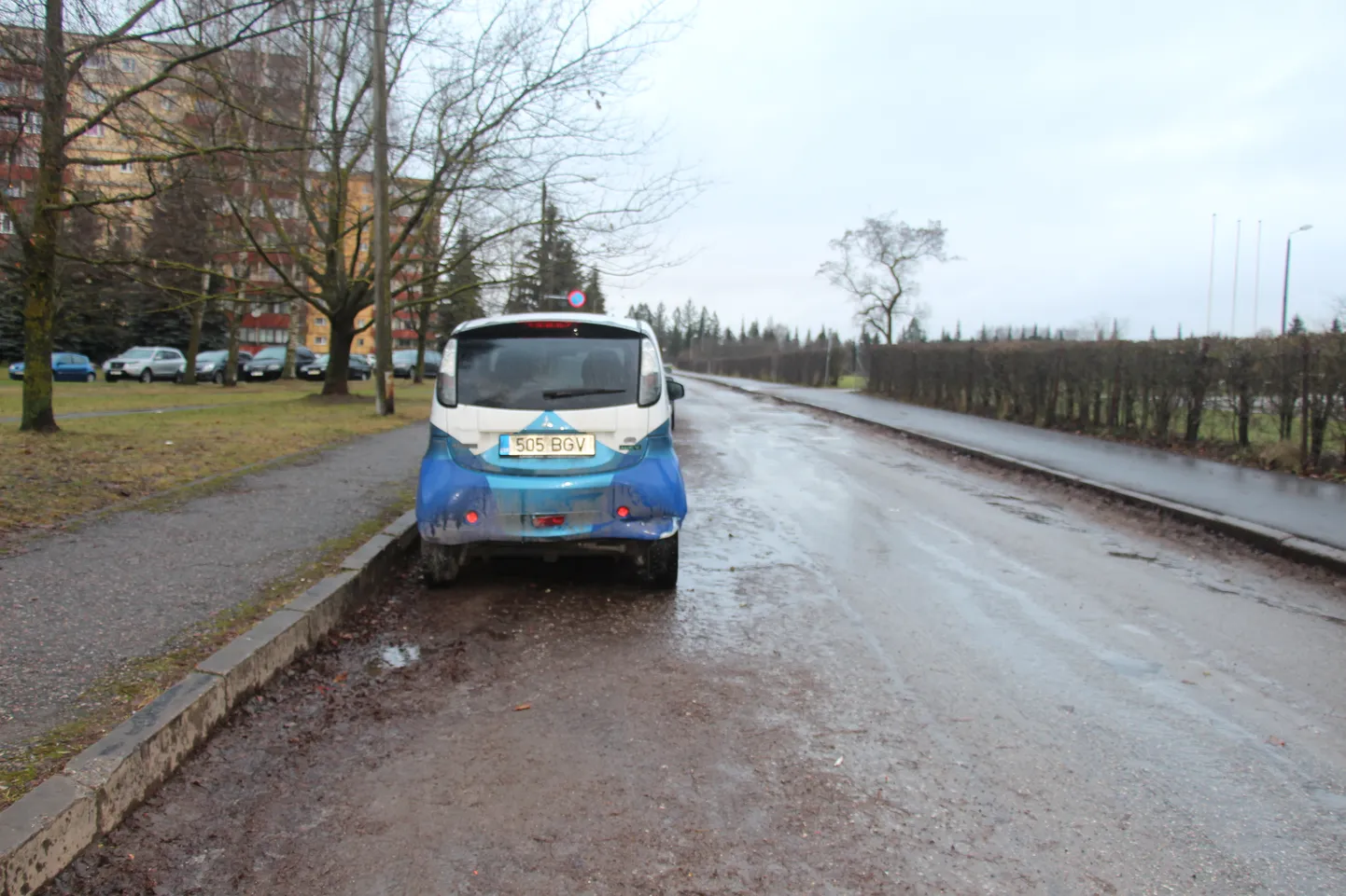 Auto, millele sõideti otsa.