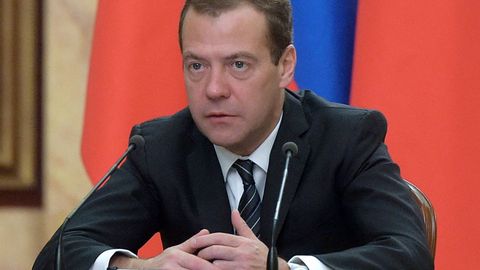 Россия - щедрая душа: Медведев простил Киргизии долг в размере 240 миллионов долларов