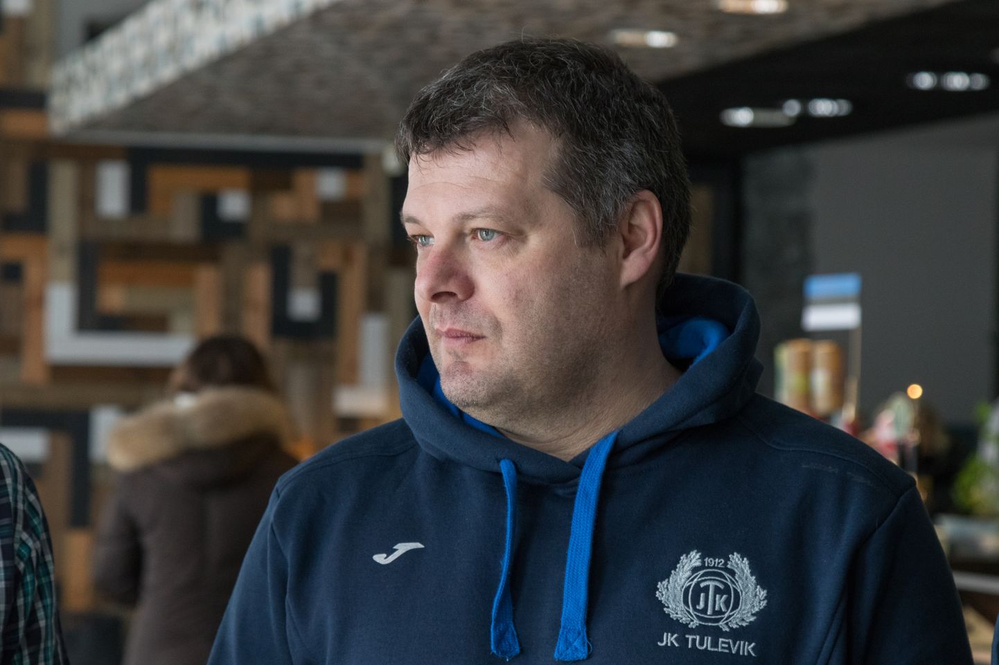 Jalgpalliklubi Tulevik lõpetas vastastikuse kokkuleppe alusel koostöö esindusmeeskonna peatreeneri Marko Kristaliga.