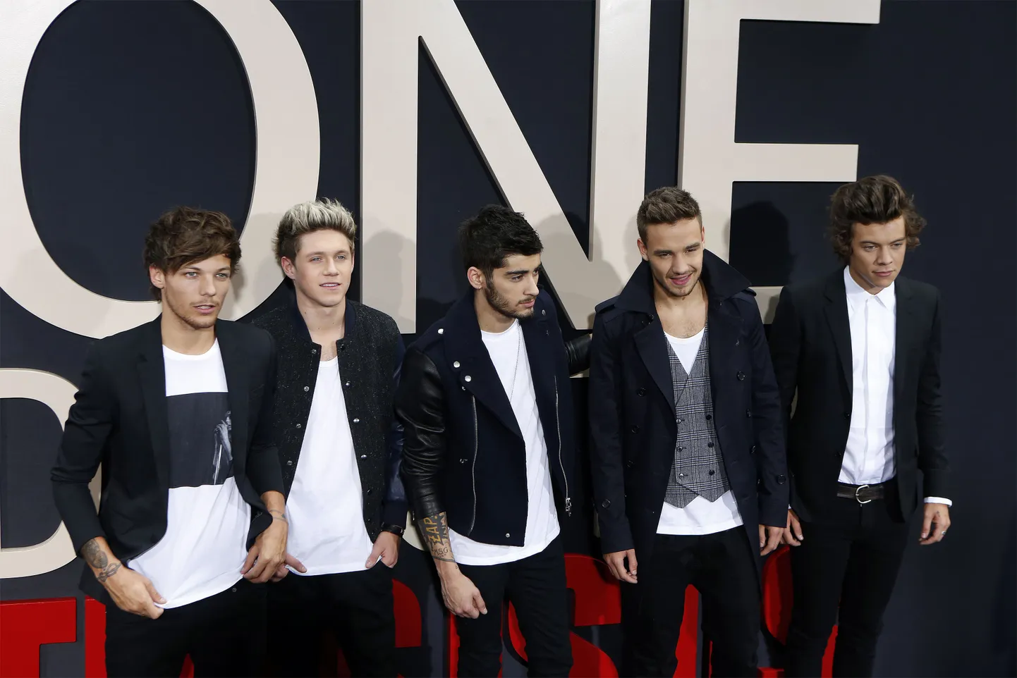 One Direction - Louis Tomlinson, Niall Horan, Zayn Malik, Liam Payne, Harry Styles