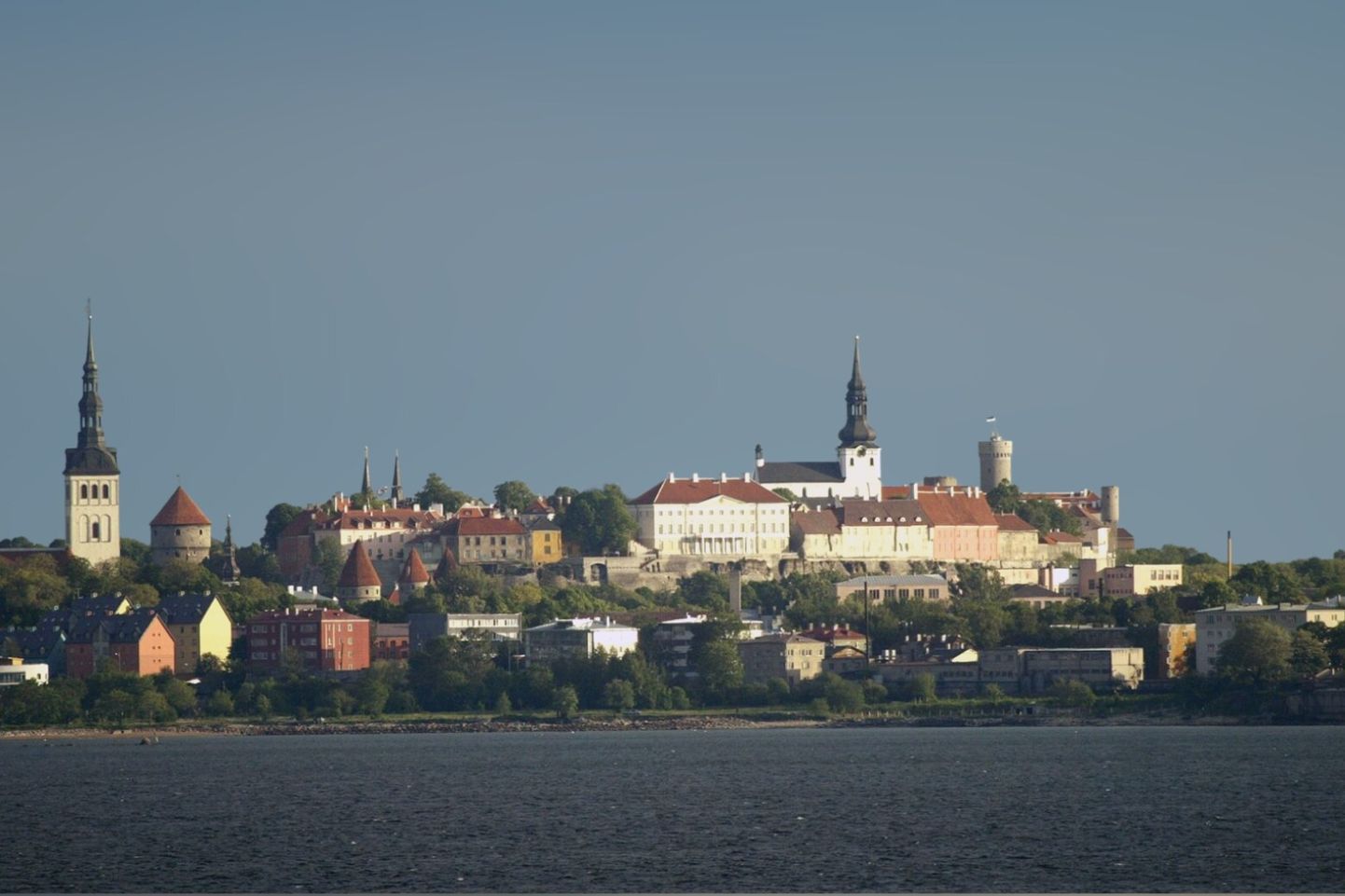 Tallinn ilma Nevski sibulateta