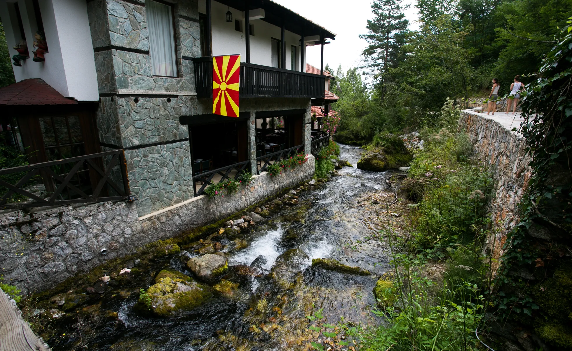 Lipp näitab Makedoonias meelsust.