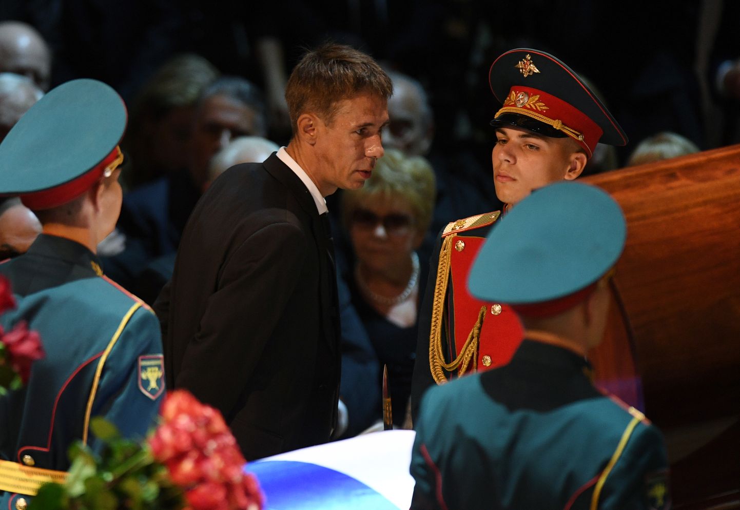 Алексей Панин на похоронах Иосифа Кобзона
