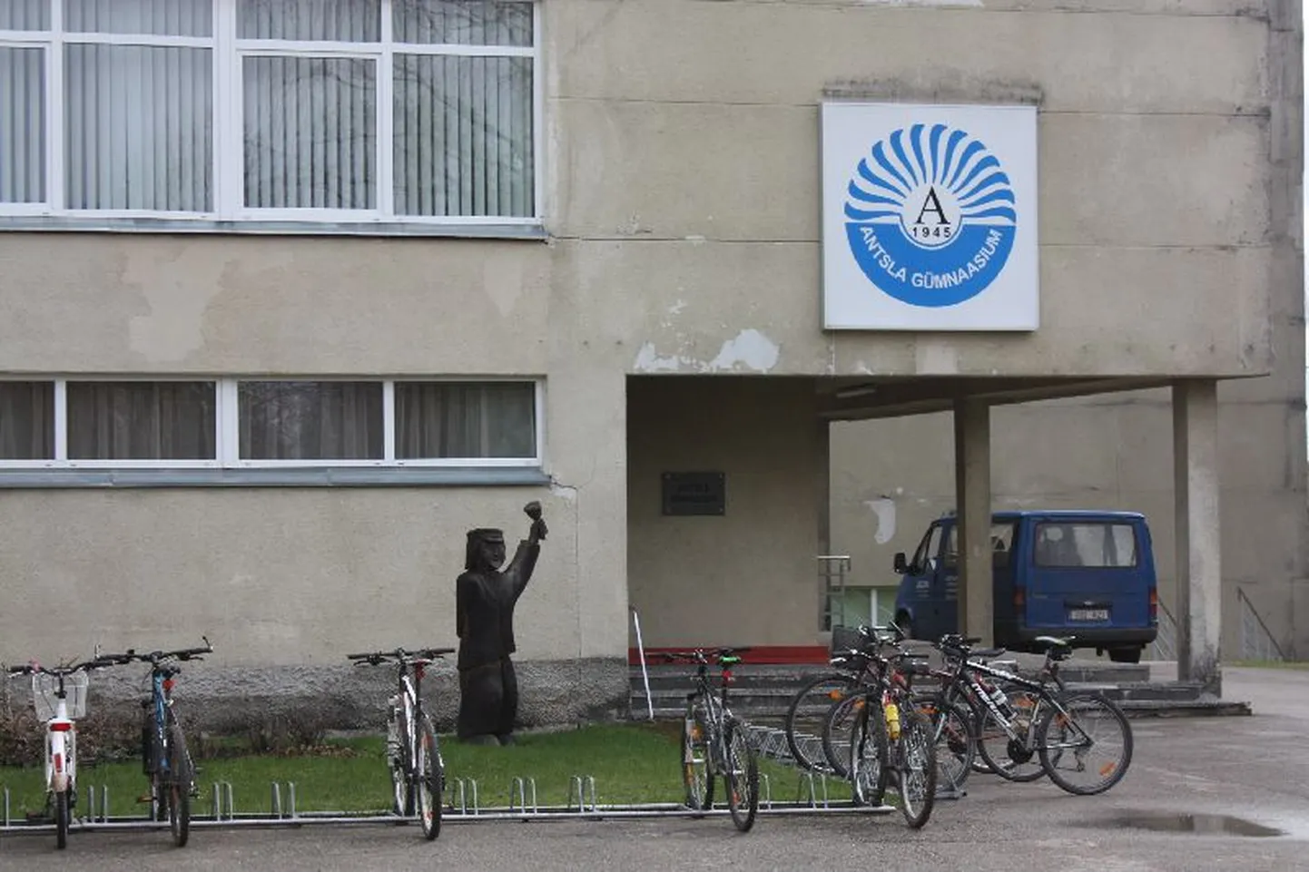 Antsla gümnaasium enne rekonstrueerimist.