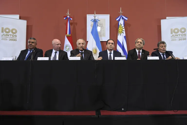 Argentiina, Uruguai ja Paraguai andsid hiljuti teada, et kavatsevad üheskoos kandideerida 2030. aasta MM-finaalturniiri korraldusõigusele.