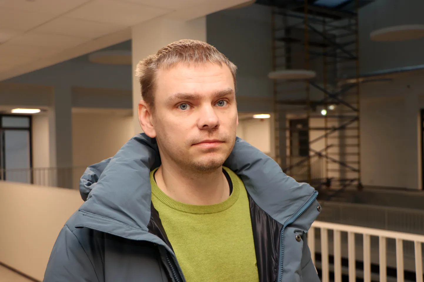 Politsei püüab jõuda selgusele, kas perekondlikult seotud ametiisikule palgatõusu taotlemisega rikkus Kohtla-Järve abilinnapea Aleksandr Keivabu toimingupiirangut või mitte.