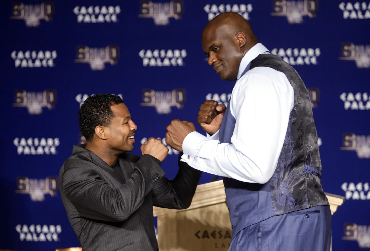Shane Mosley (vasakul) ja Shaquille O'Neal