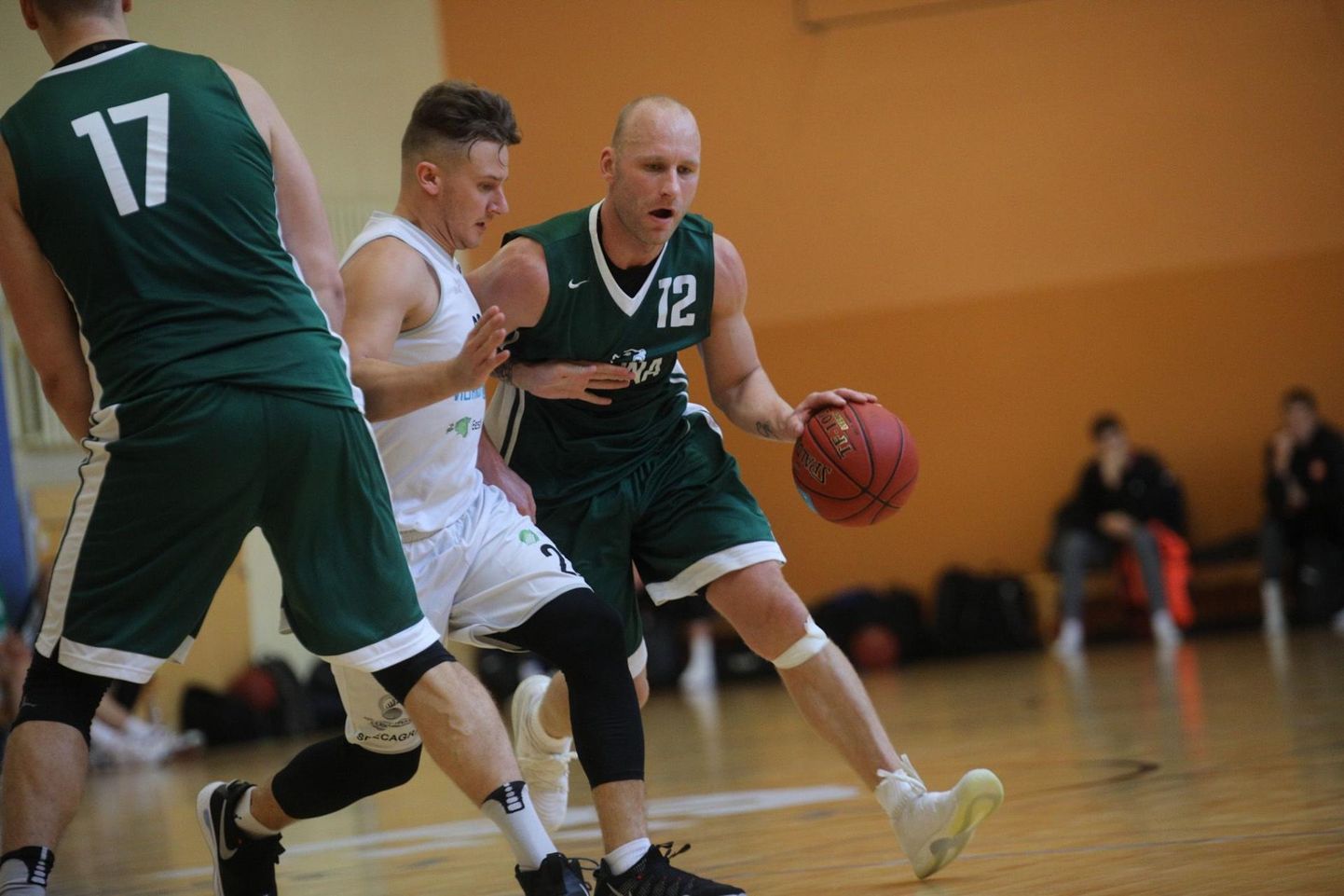 Karude üks liidreid ja meeskonna kapten Allan Ehte (palliga) kostitas vastaseid tiimist BC Torm Eesti karikasarja mängus 28 punktiga.