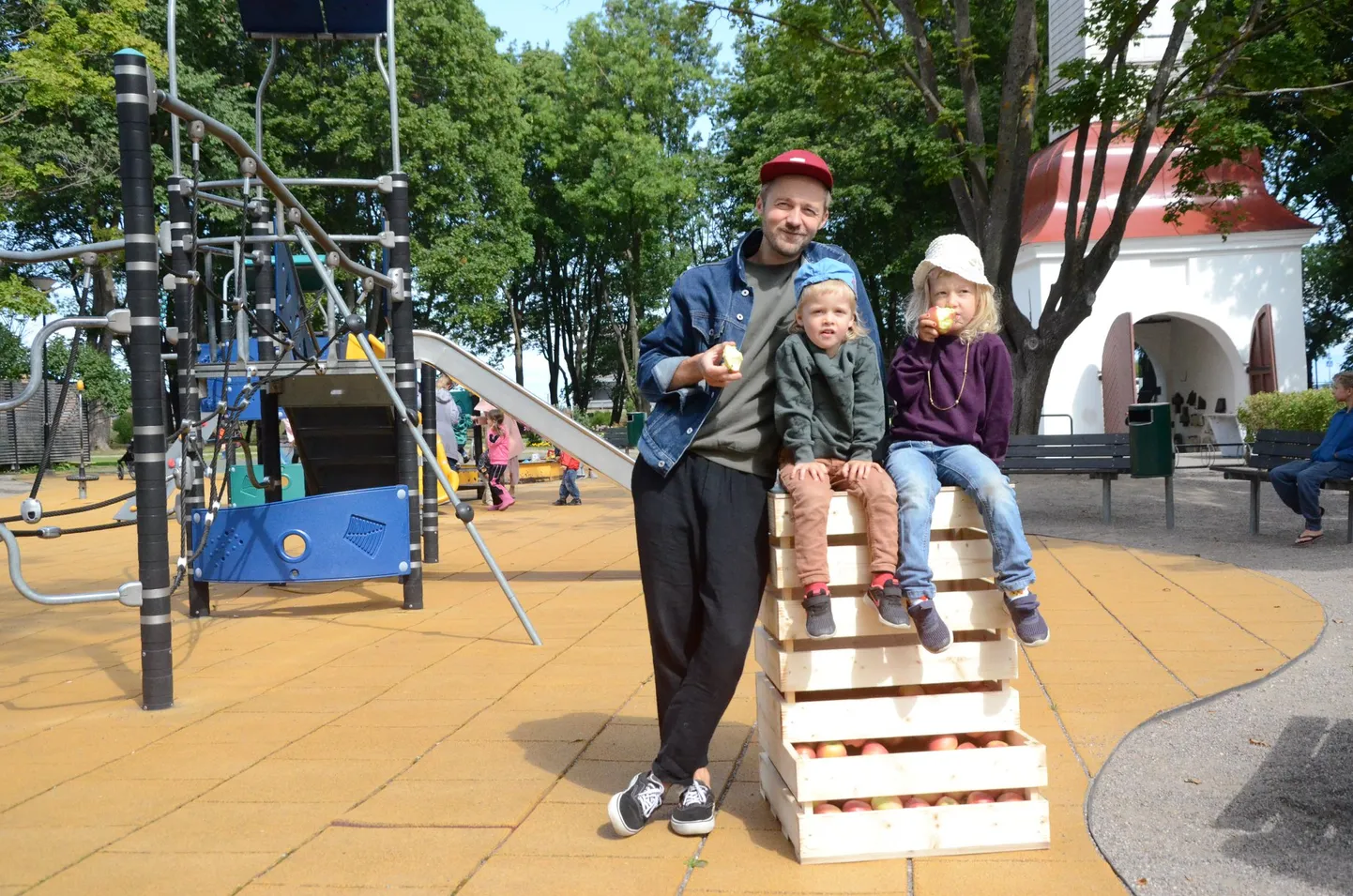 Õunastop peatus Tallinnas.