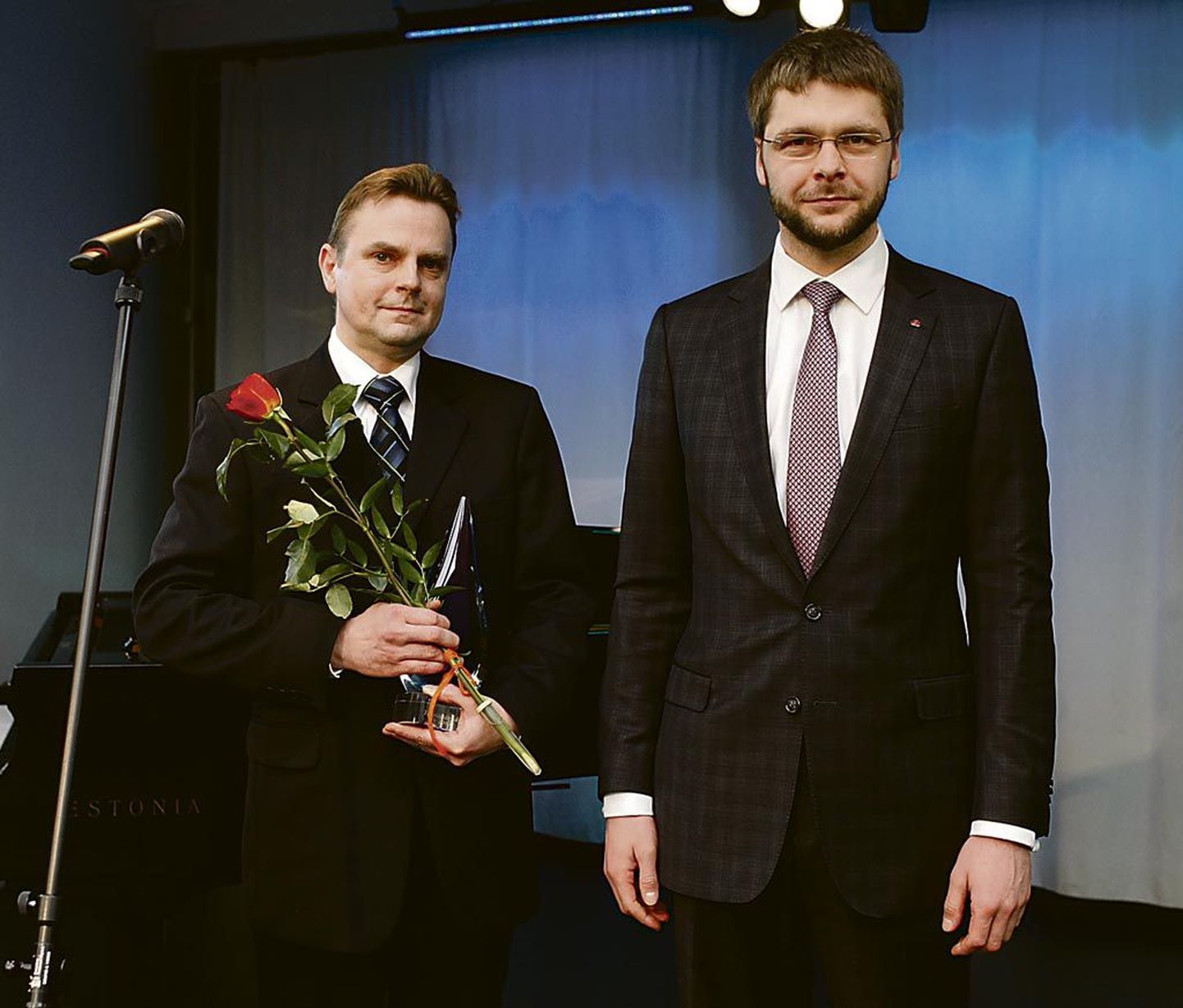 Pärnumaa laste ja noorte vaimse tervise keskuse projektijuhti Toomas Kaske tunnustati Estonia teatri talveaias.