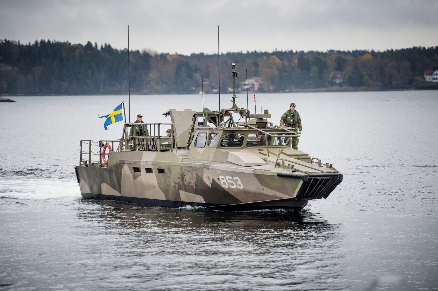 Rootsi lahingpaat Stridsbåt 90, millega sama tüüpi alus põrkus allika sõnul Vene päritolu sideseadeldisega.