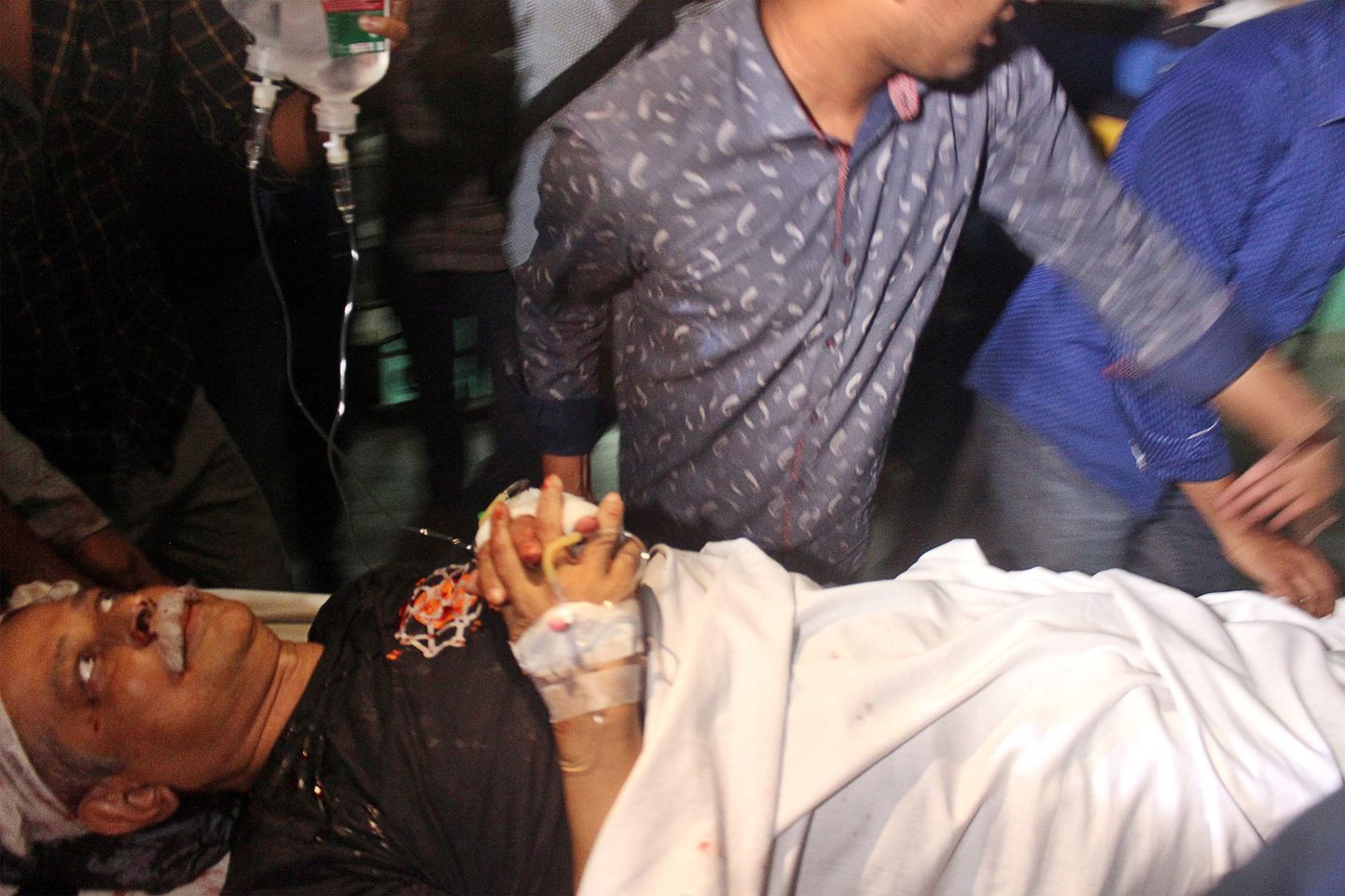 Zafar Iqbal pärast rünnakut kanderaamil.