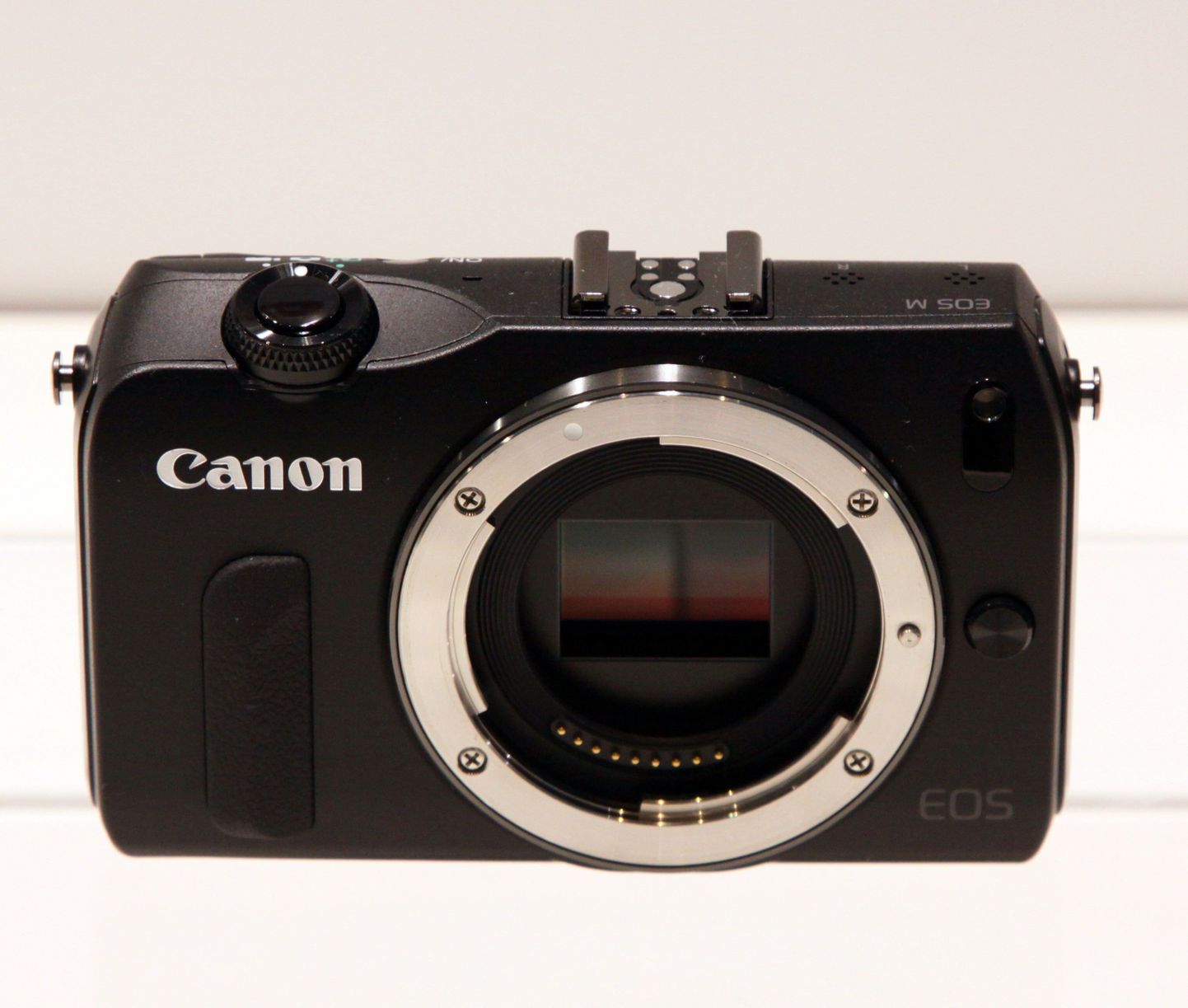 Canon EOS M kaamera.
