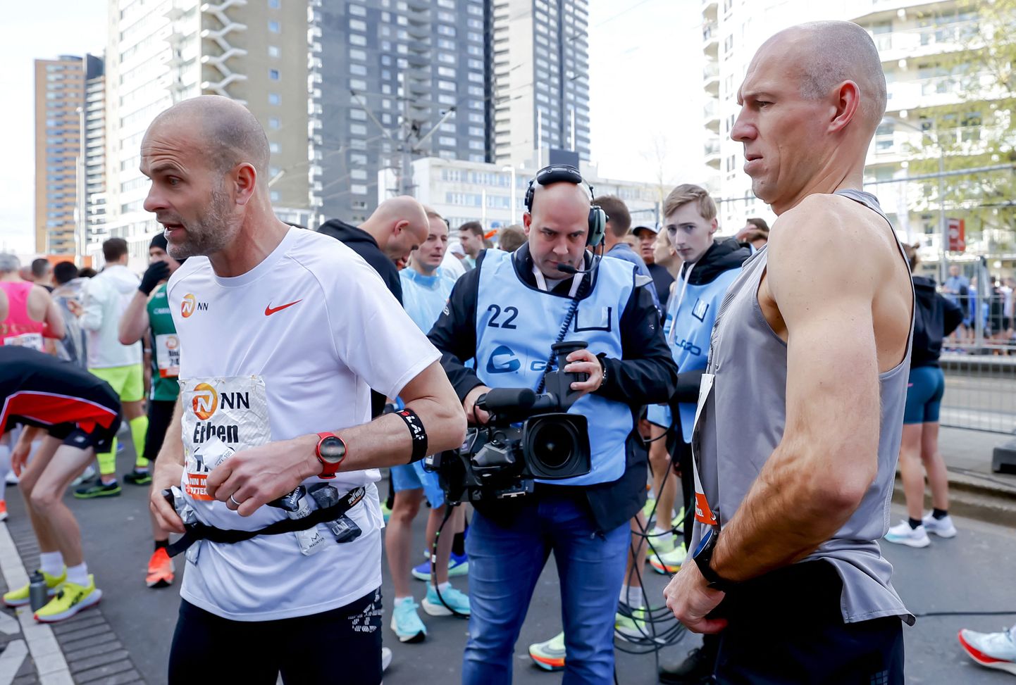 Endine Hollandi jalgpallitäht Arjen Robben osales Rotterdami maratonil.