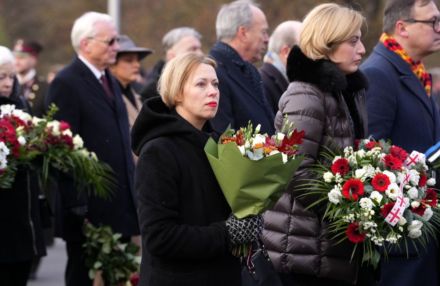 Eiropas Parlamenta biroja Latvijā vadītāja Marta RĪbele piedalās svinīgajā ziedu nolikšanas ceremonijā pie Brīvības par godu Latvijas Republikas proklamēšanas 104. gadadienai.