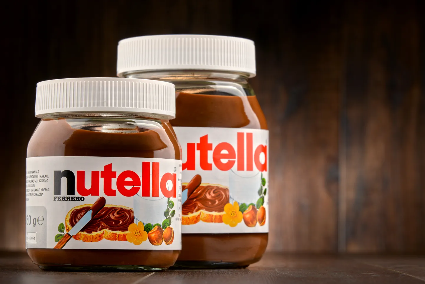 Mullu sai toidurassismi süüdistuse ka Nutella. Tarbijate väitel on šokolaadikreem Lääne-Euroopa riikides kreemisema tekstuuriga kui Ida-Euroopa riikides.
