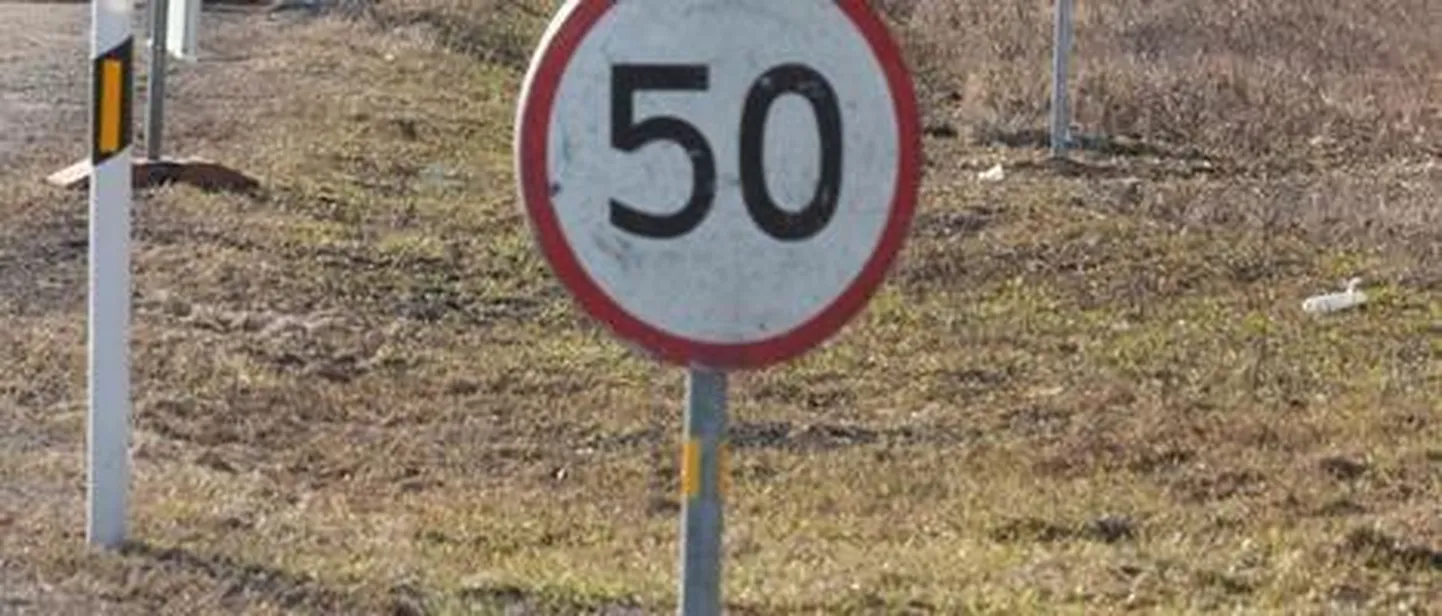 Kiiruspiirang 50 km/h.