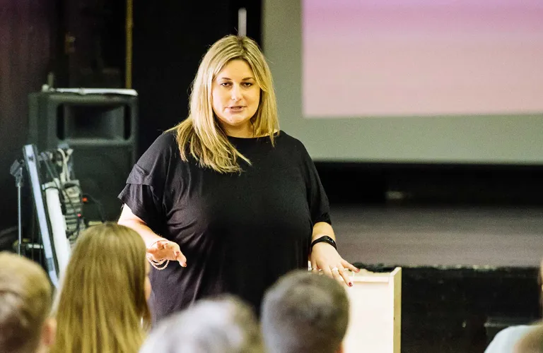 Agnese Cimuška-Rekke "RIGaLIVE" sesijā