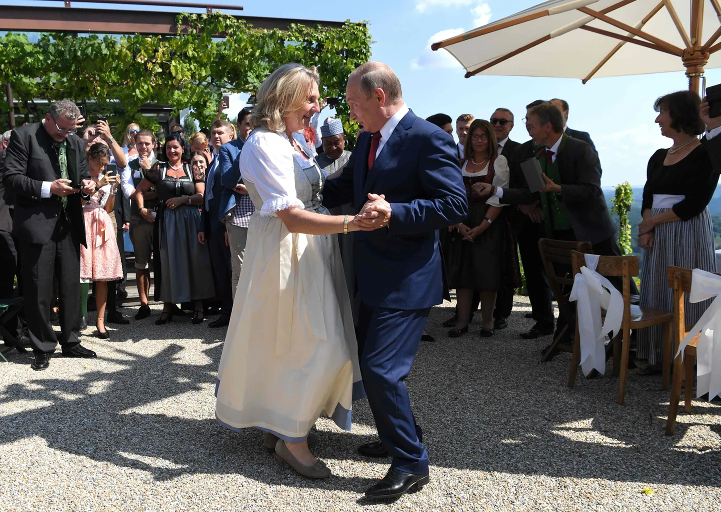 Путин на свадьбе Карин Кнайсль (18 августа 2018 года)