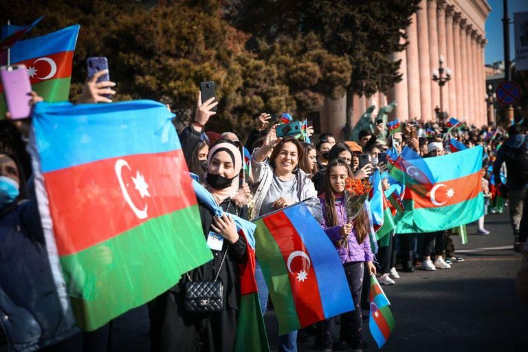 Военные победы в Карабахе сопровождались подъемом патриотизма в Азербайджане