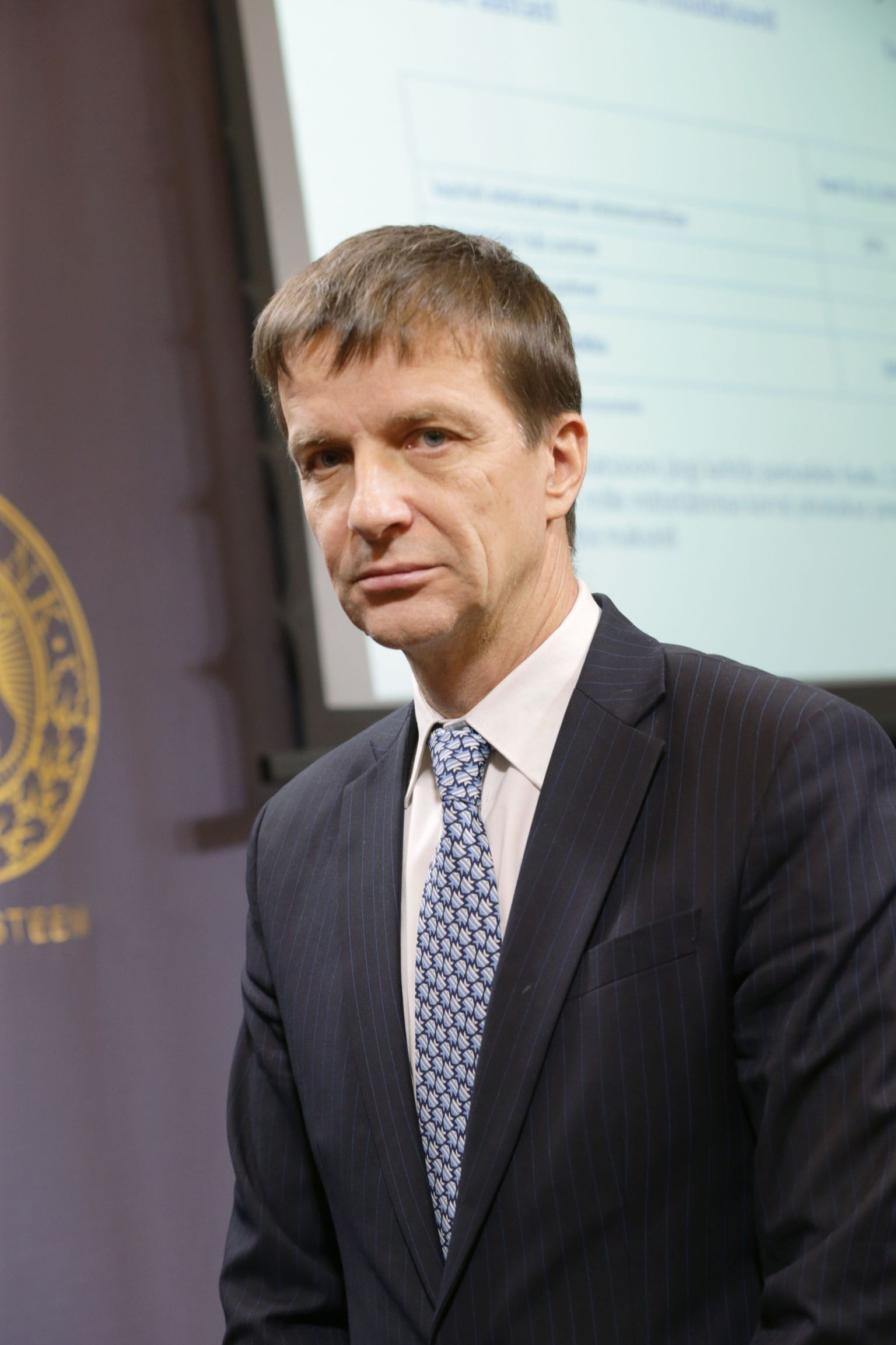 Eesti Panga president ja Euroopa Keskpanga nõukogu liige Ardo Hansson on helikopteriraha kasutamise vastu.
