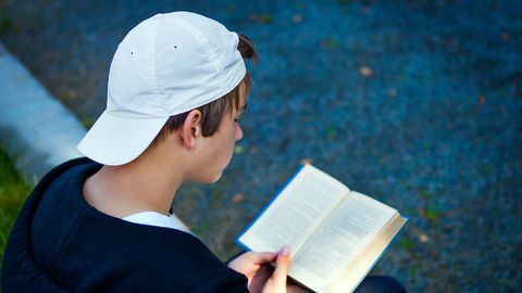 Kuidas motiveerida noort lugema?