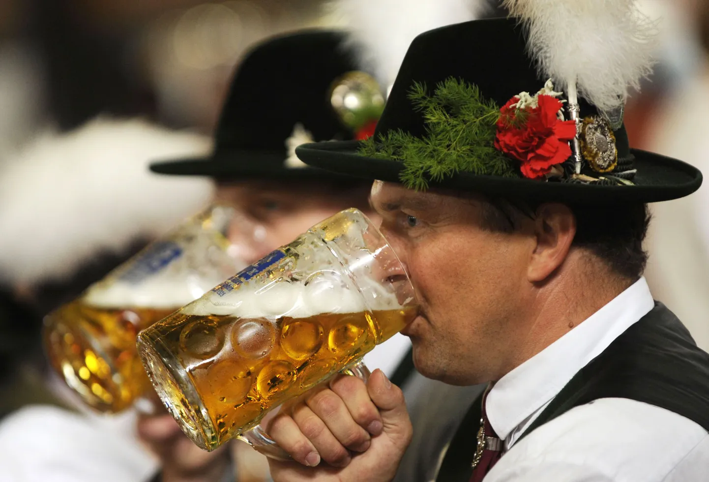 Tänavu 176. korda toimuva Oktoberfesti külastajad.