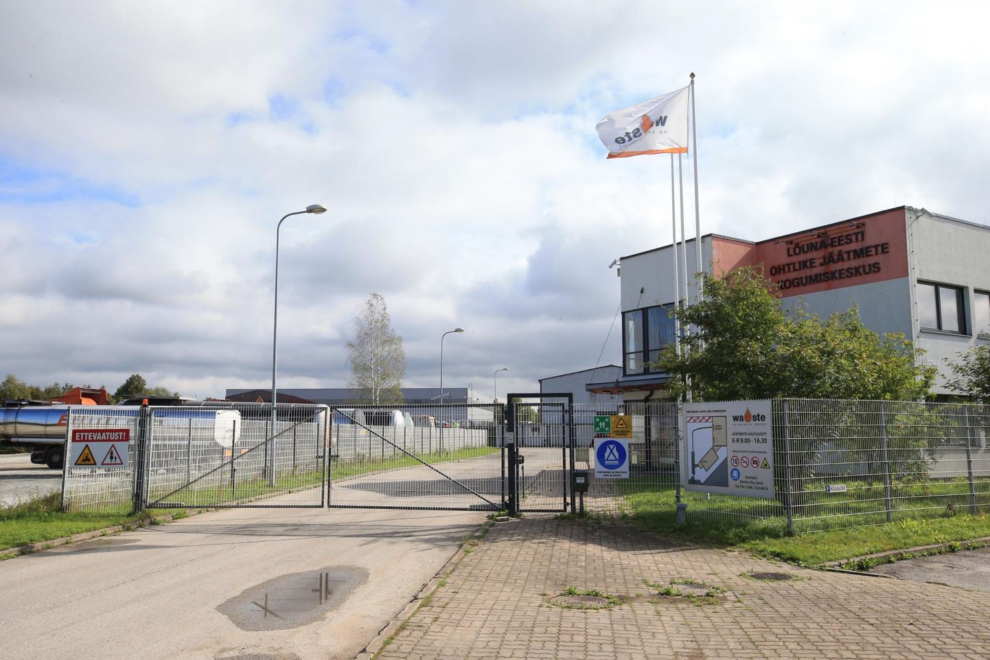 Tartu linnavalitsus ei näe takistusi Ravila tänava ohtlike jäätmete põletamise tehase asemele uue ja suurema ehitamisel. Opositsioon arvab teisiti.