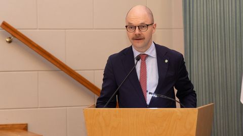 Johan-Kristjan Konovalov ⟩ Viljandi võimuliit seab volinike mugavuse haridusasutuste vajadustest kõrgemale